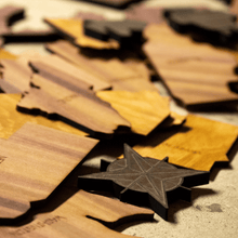 Cargar imagen en el visor de la galería, MAPA DE ESTADOS UNIDOS DE AMERICA, Rompecabezas de Madera para pared