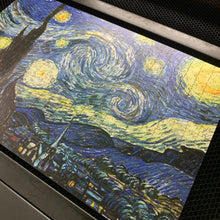 Cargar imagen en el visor de la galería, &quot;Noche Estrellada&quot; Rompecabezas de Madera: Obra de Vincent van Gogh