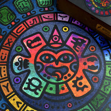 Cargar imagen en el visor de la galería, Rompecabezas de Madera REDONDO &quot;COLORIDO AZTECA&quot;